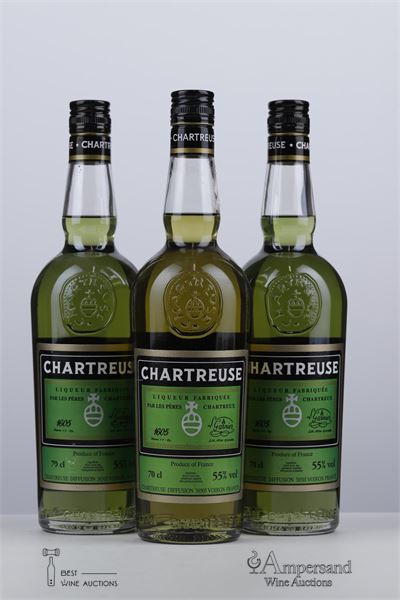 CHARTREUSE VERT NV - Peres Chartreux Voiron  - 3 Bottles