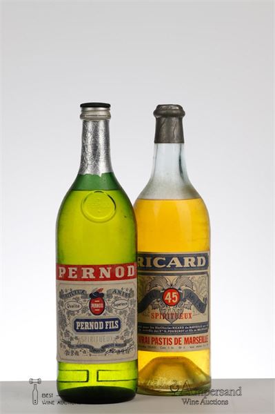 MIXED LOT HERBAL SPIRITS 70s - 1 Bot Pernod - 1 Bot Ricard - 2 Bottles