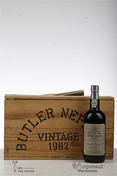 BUTLER NEPHEW VINTAGE PORT 1982 - Butler Nephew - 12 Bottles - Owc 12 - broken lid