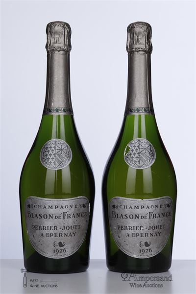 PERRIER JOUET BLASON DE FRANCE 1976 - Perrier Jouet - 2 Bottles