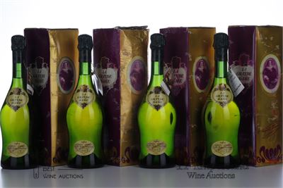 VEUVE CLICQUOT LA GRANDE DAME 1962 - 4 Bottles in Oc