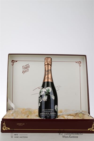PERRIER JOUET BELLE EPOQUE 1988 - Perrier Jouet - 1 Bottle - Giftbox with 4 Glases