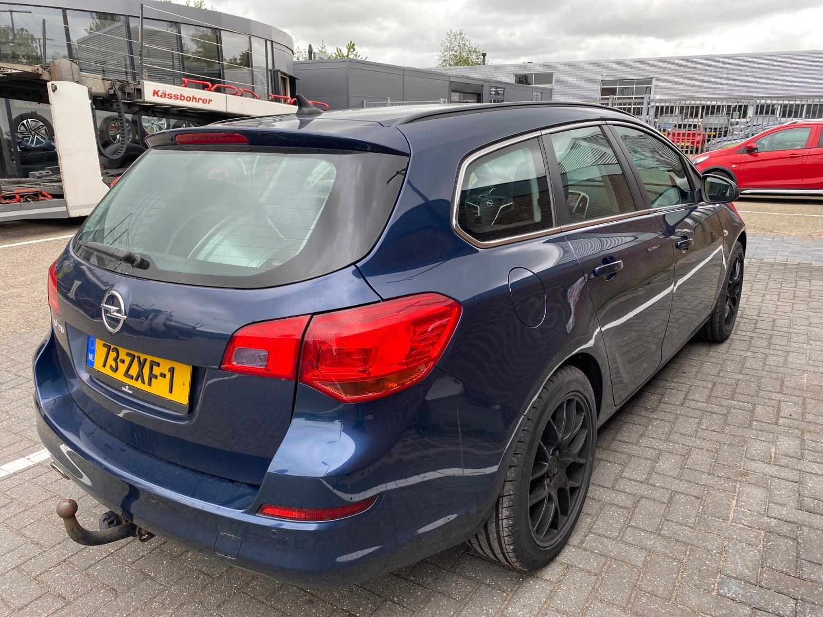 Opel Astra Sports Tourer 1.4 Turbo Anniversary Edition | 2013 | 187.156 km | 73ZXF1 | NAP: Logisch