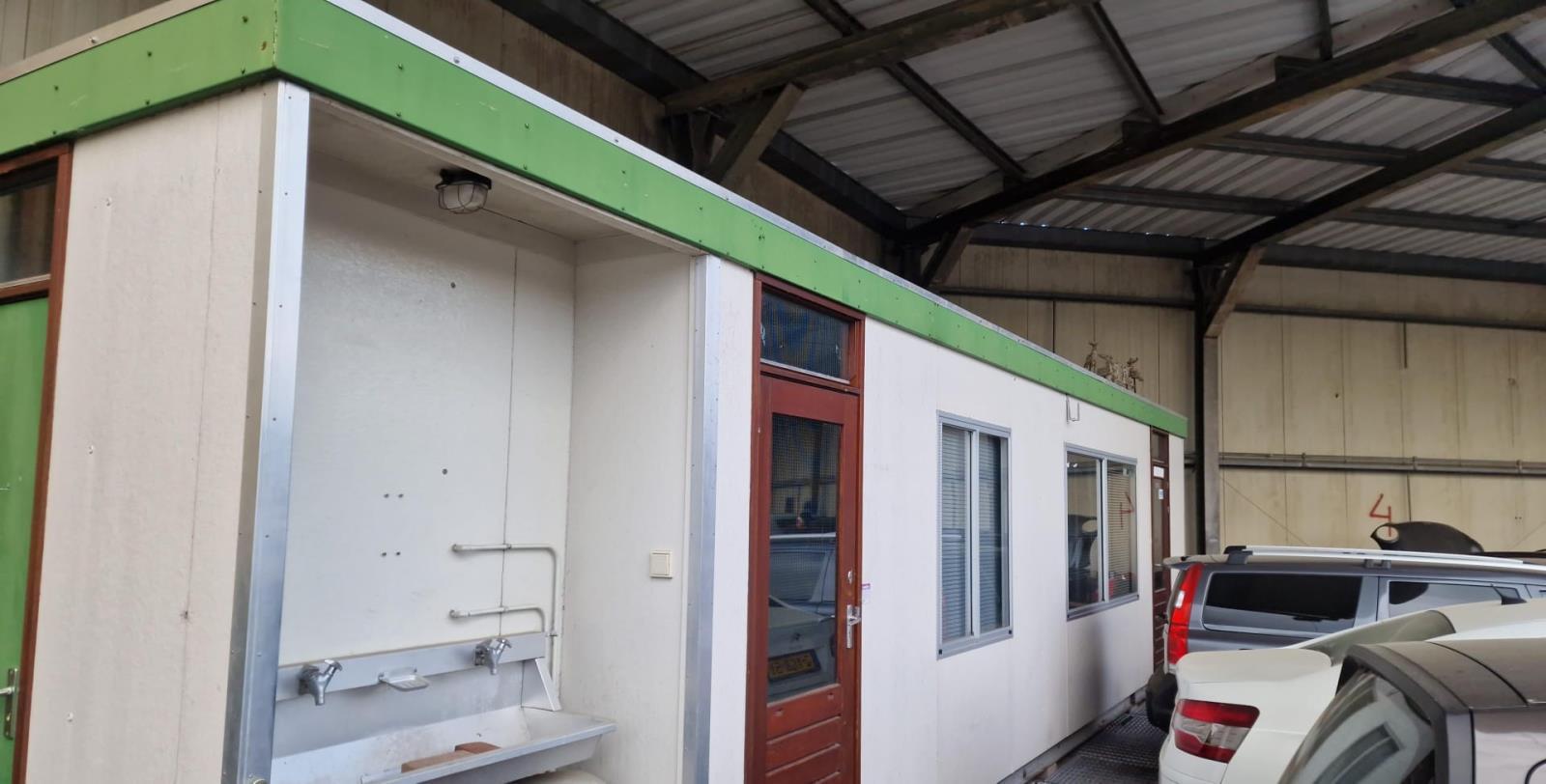 Kantoor Unit met wc 