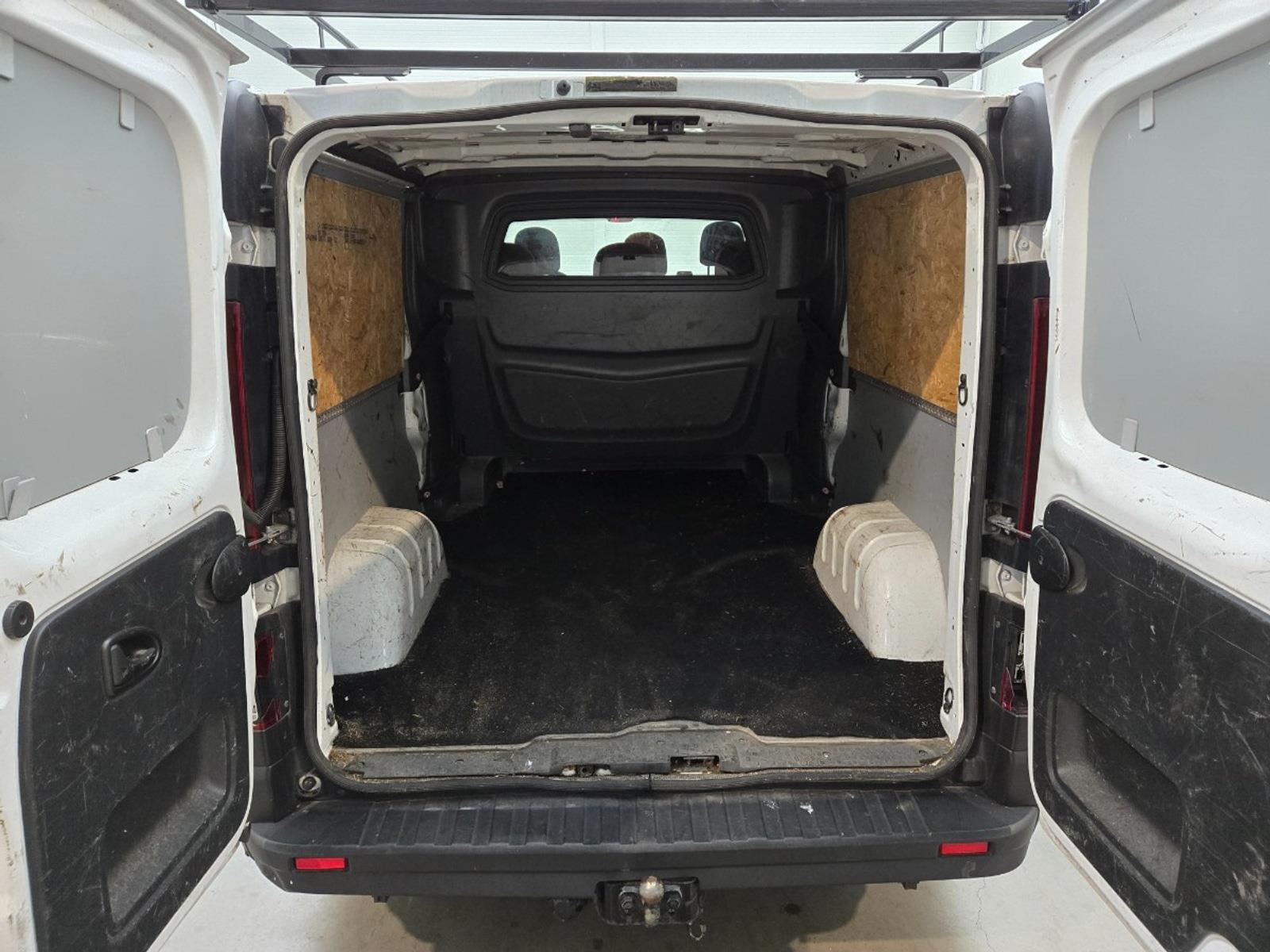 Opel Vivaro 1.6 CDTI L2H1 DC Edition EcoFlex | 2017 | 195,009 km | V303HK | NAP: Makes sense