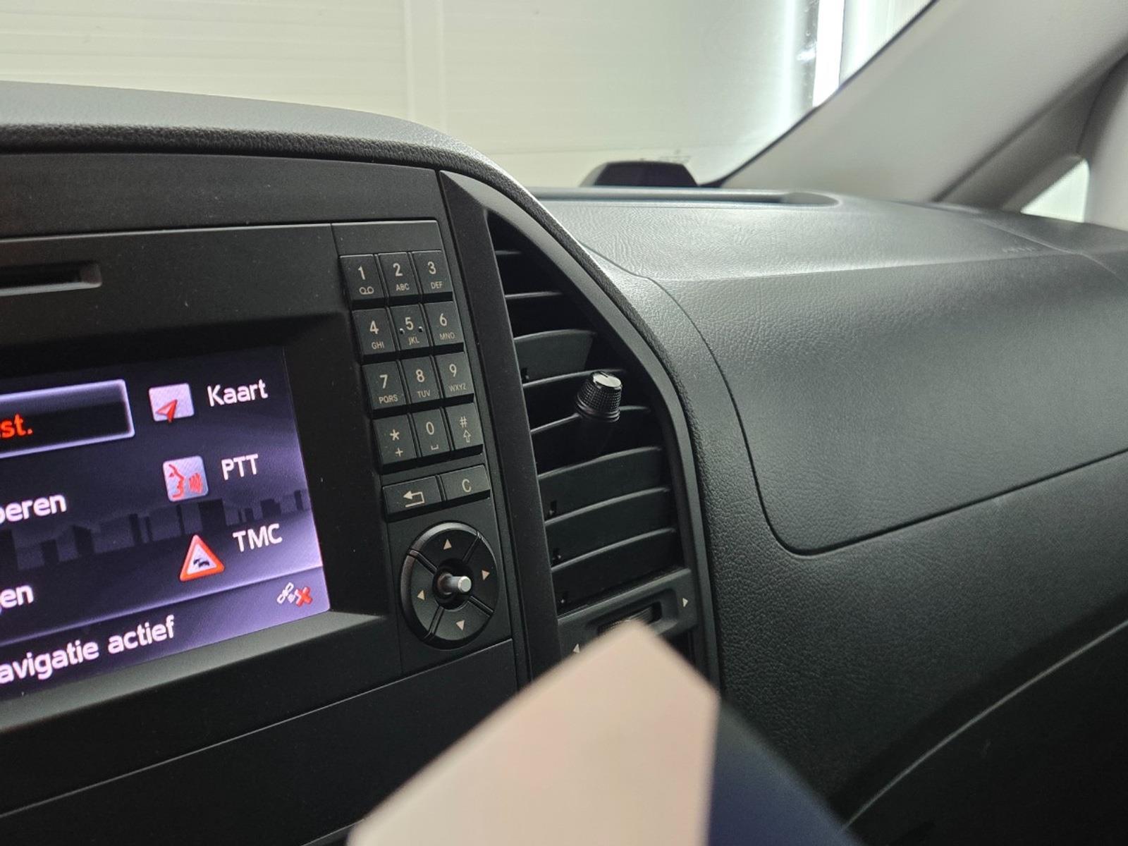 Mercedes-Benz Vito 116 CDI Extra Lang DC Comfort | 2017 | 244.629 km | Automaat | V883FJ | NAP: Logisch