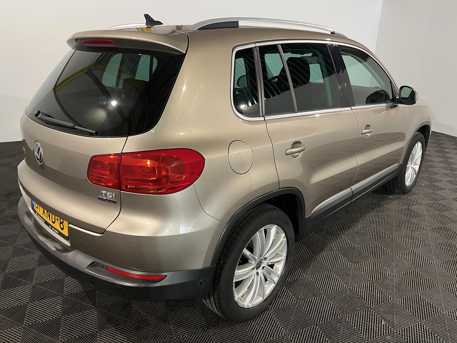 Volkswagen | Tiguan | 1.4 TSI Sport&Style | 2012 | 125,568 km | 61XND8 | Logical