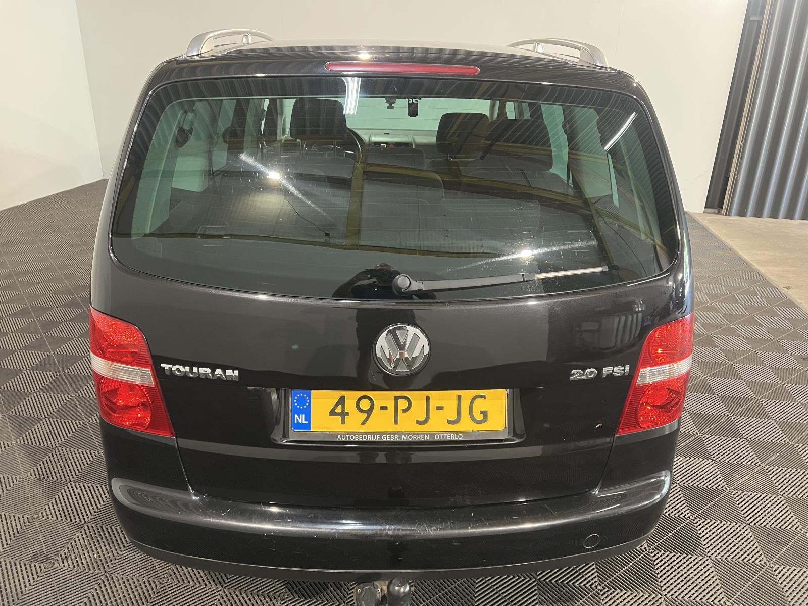 Volkswagen | Touran | 2.0-16V FSI Highline | 2004 | 283.301 km | 49PJJG | Logisch
