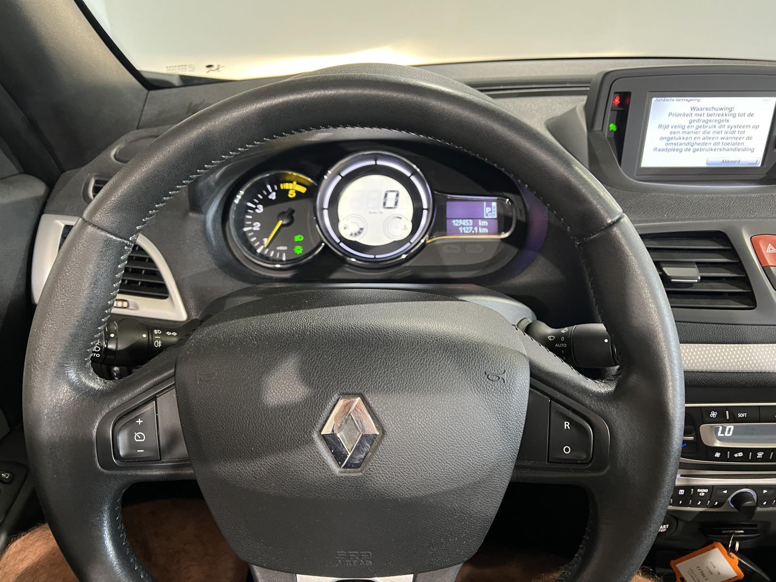 Renault | Mégane Coupé-Cabriolet Automatic | 1.5 dCi Dynamique | 2010 | 129,453 km | 57RGJ2 | No rating