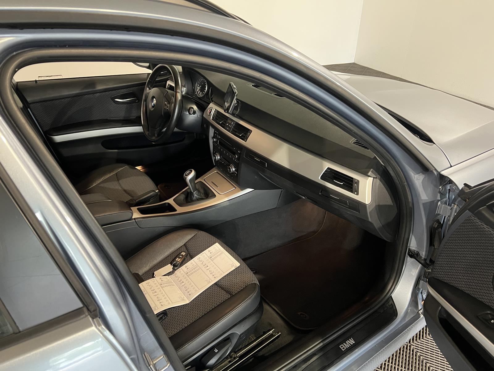 BMW | 3-serie Touring | 318d Corporate Lease High Executive | 2010 | 364.187 km | HK642S | Geen oordeel