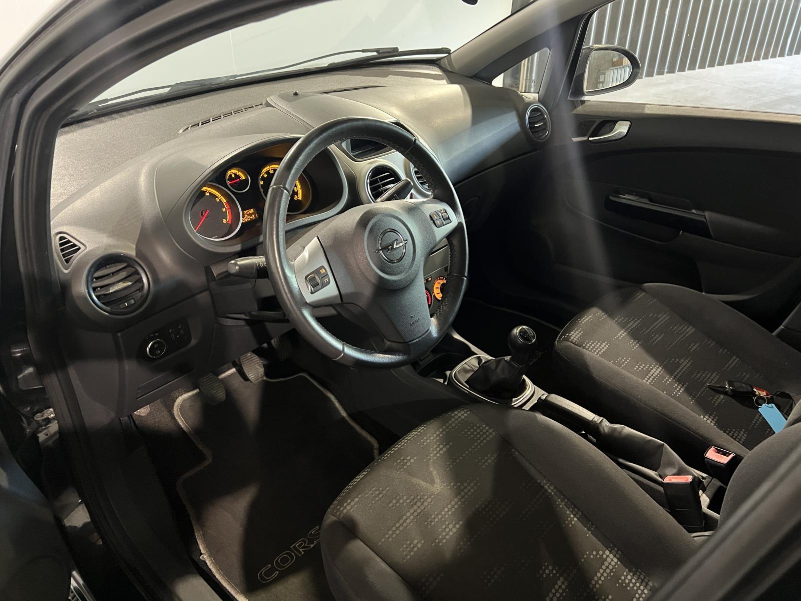Opel | Corsa | 1.4-16V Cosmo | 2011 | 90,421 km | 1KXH05 | No rating