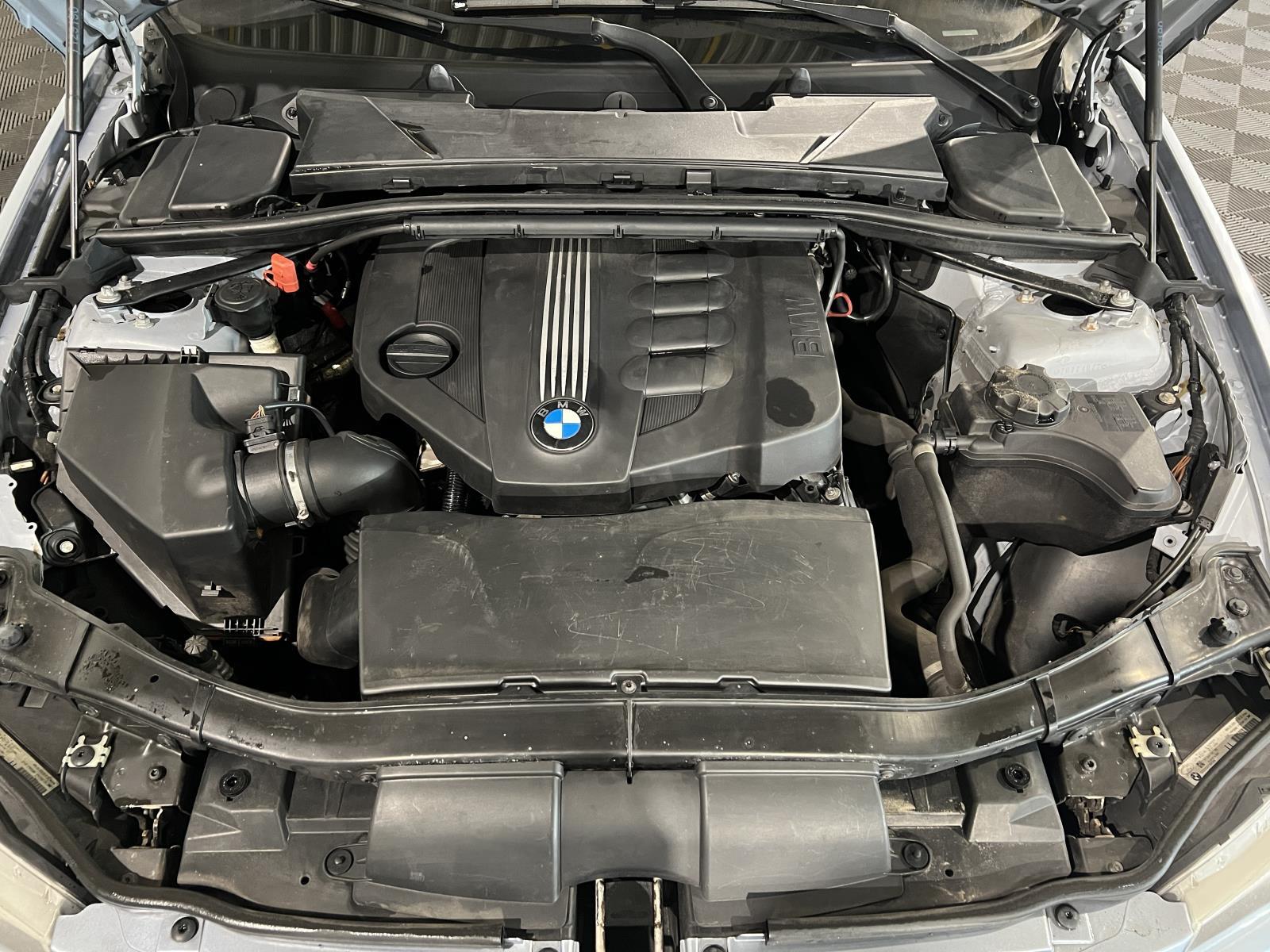 BMW | 3-serie Touring | 318d Corporate Lease High Executive | 2010 | 364.187 km | HK642S | Geen oordeel