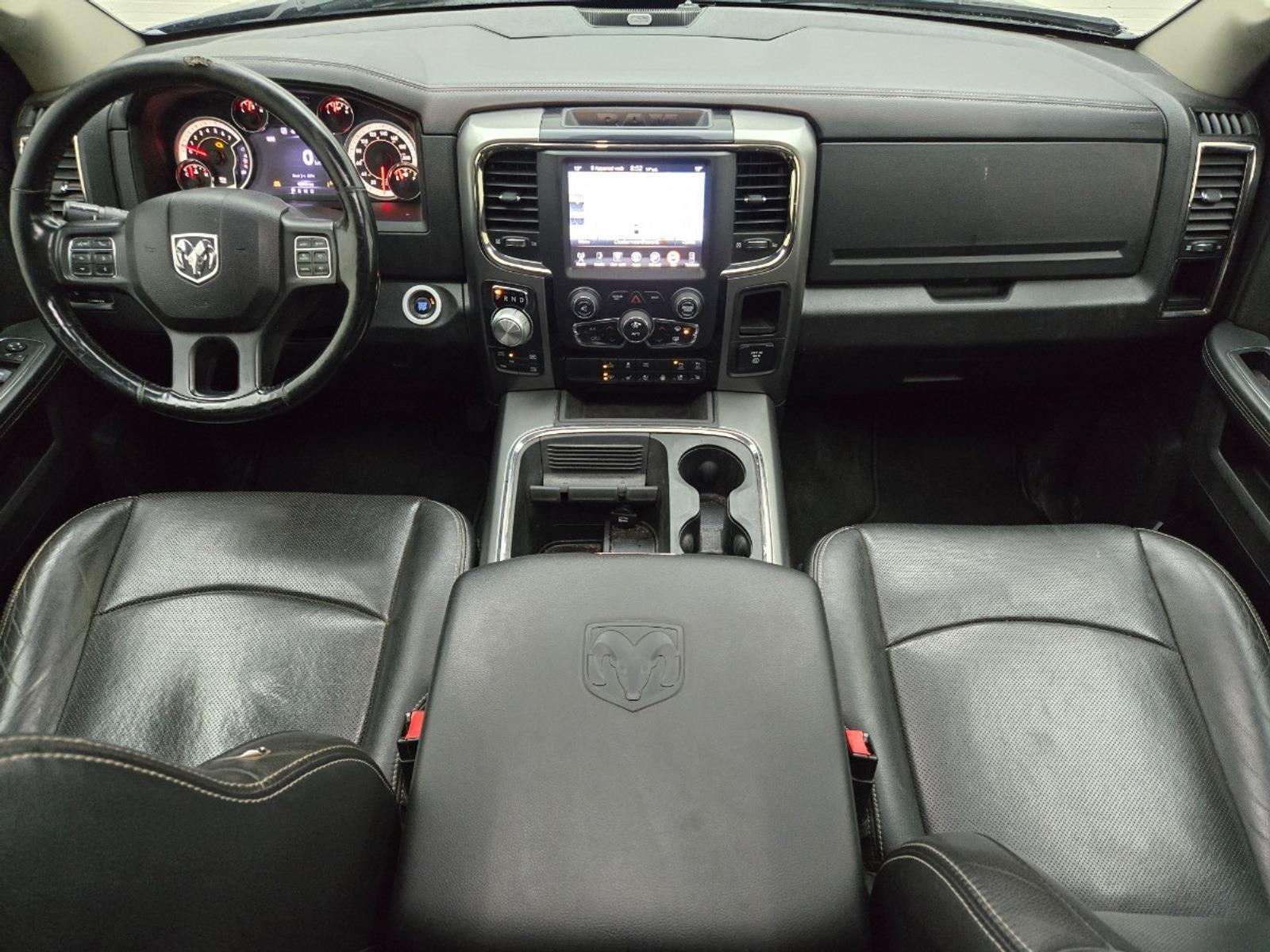 Dodge Ram 1500 5.7 V8 Quad Cab 6'4 | 2017 | 182.969 km | Automaat | V918DK | NAP: Logisch