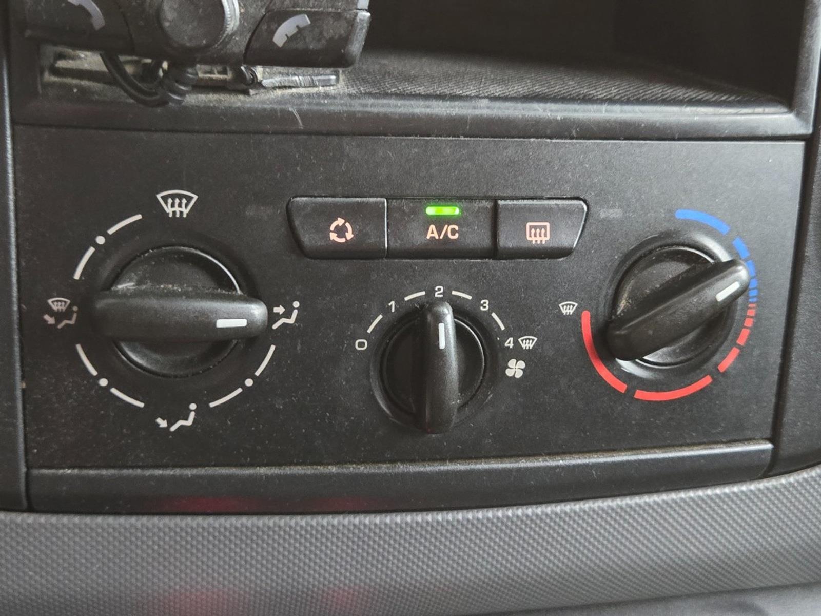 Peugeot Partner 120 1.6 HDI L1 XR Profit + | 2014 | 303.136 km | VG556V | NAP: Logisch