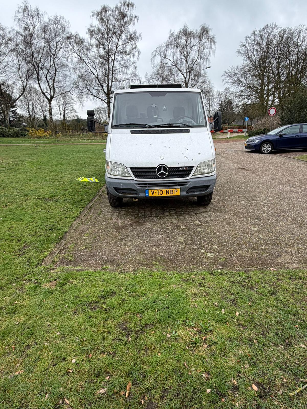 Mercedes-Benz | Sprinter | 413 CDI 2.2 402 | 2003 | 298.673 km | V10NBP | Geen oordeel