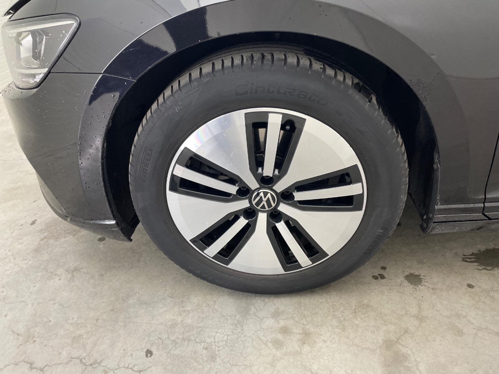 Volkswagen Passat Variant 2.0 TSI R-Line Business + | 2021 | 109,933 km | Automatic | GNS02T | NAP: No rating