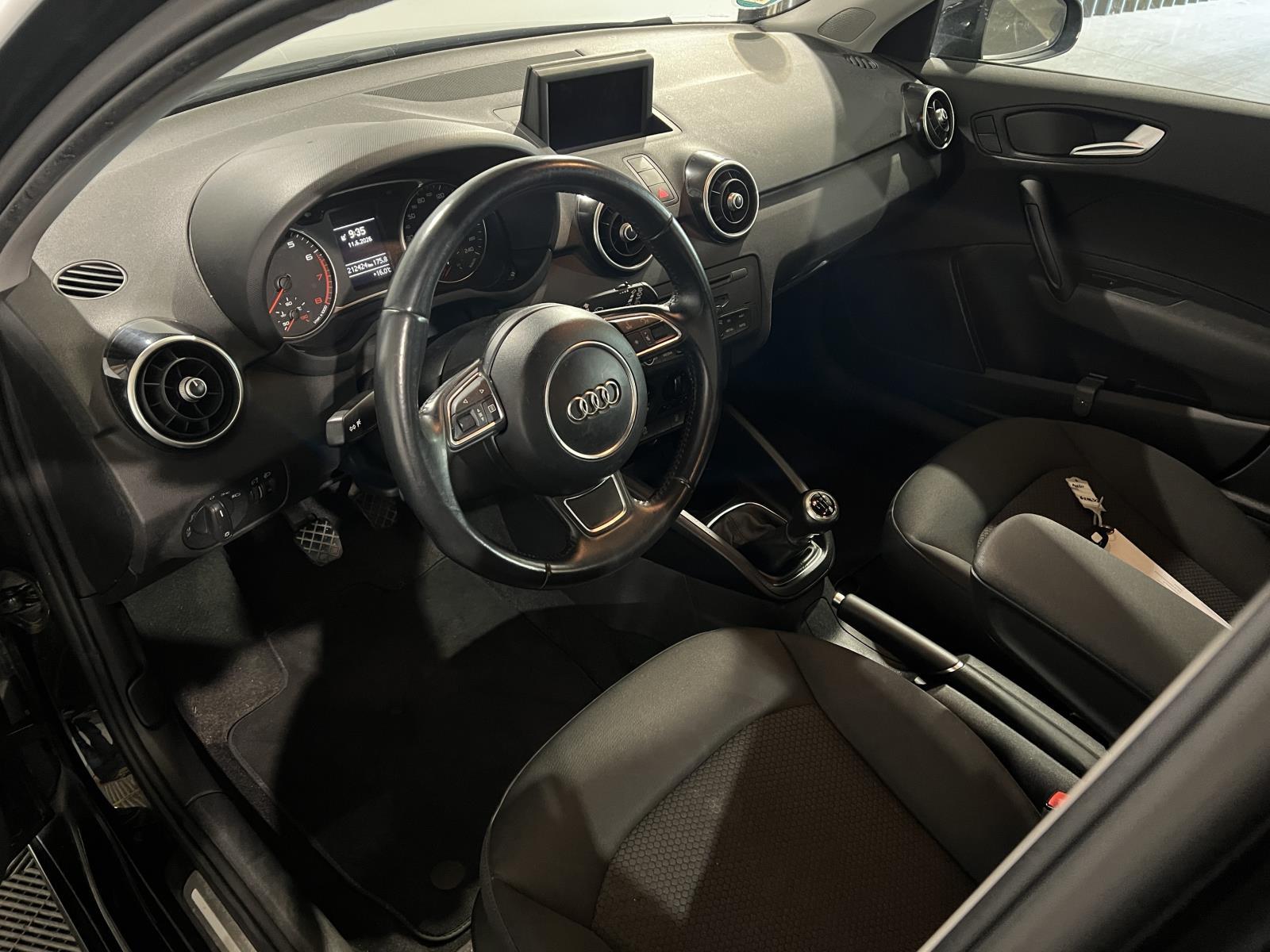 Audi | A1 Sportback | 1.2 TFSI Admired | 2014 | 212,424 km | 6ZBS50 | Logical