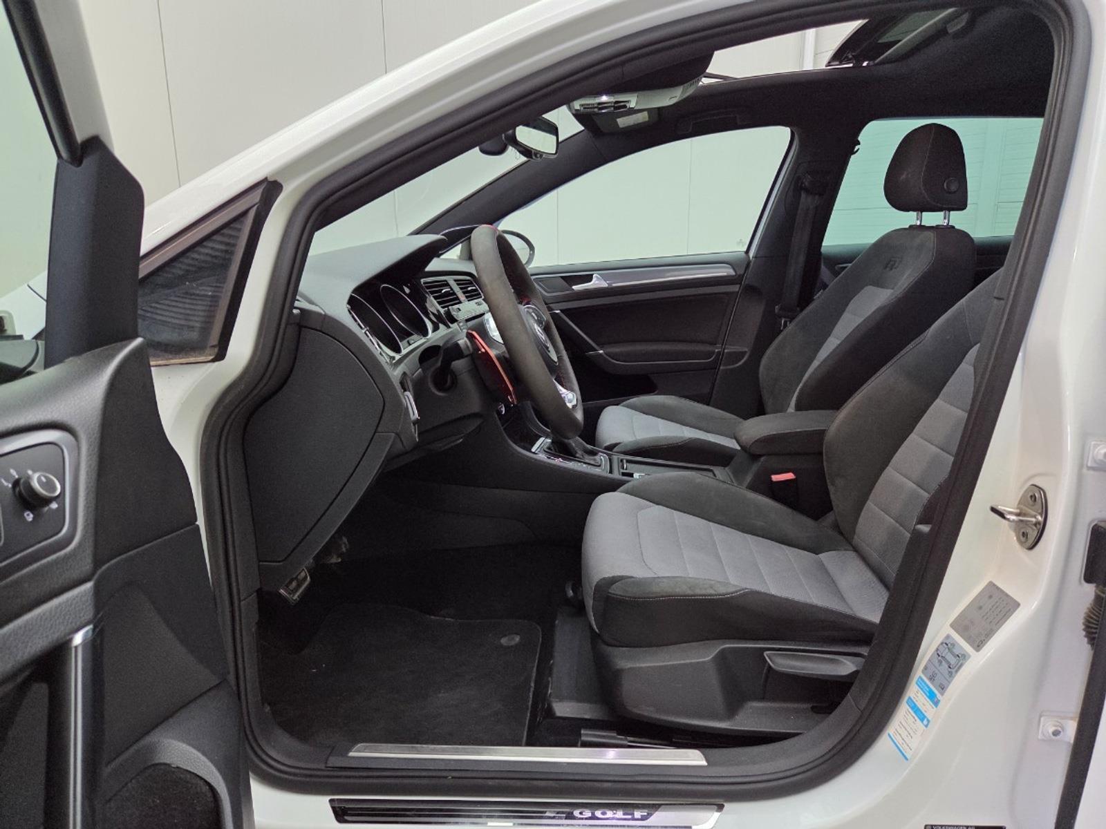 Volkswagen Golf 1.4 TSI ACT Connected Series | 2016 | 123.589 km | Automaat | ZR639K | NAP: Geen oordeel