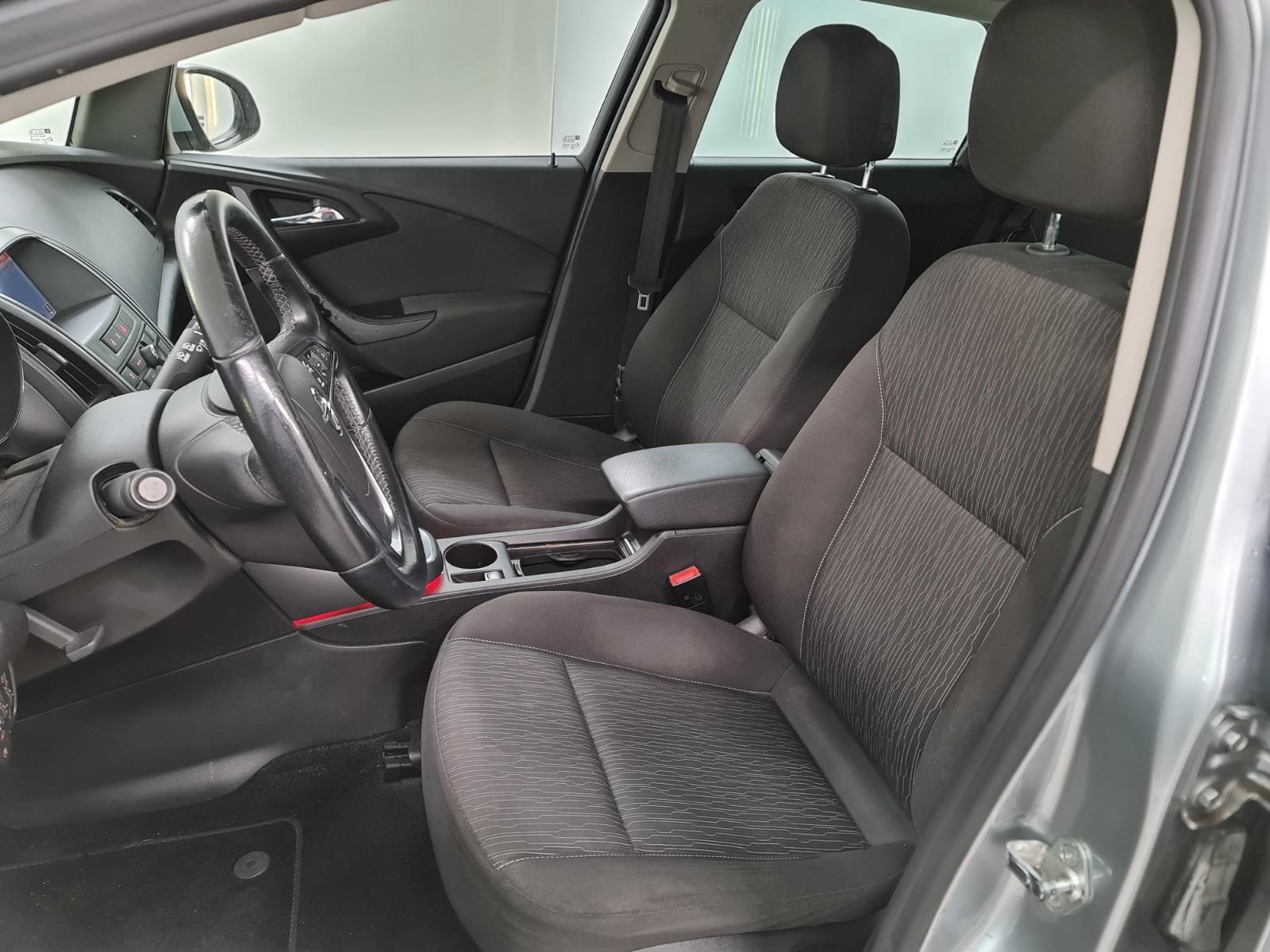 Opel Astra Sports Tourer 1.4 Turbo Blitz | 2015 | 167,864 km | GS938S | NAP: Makes sense