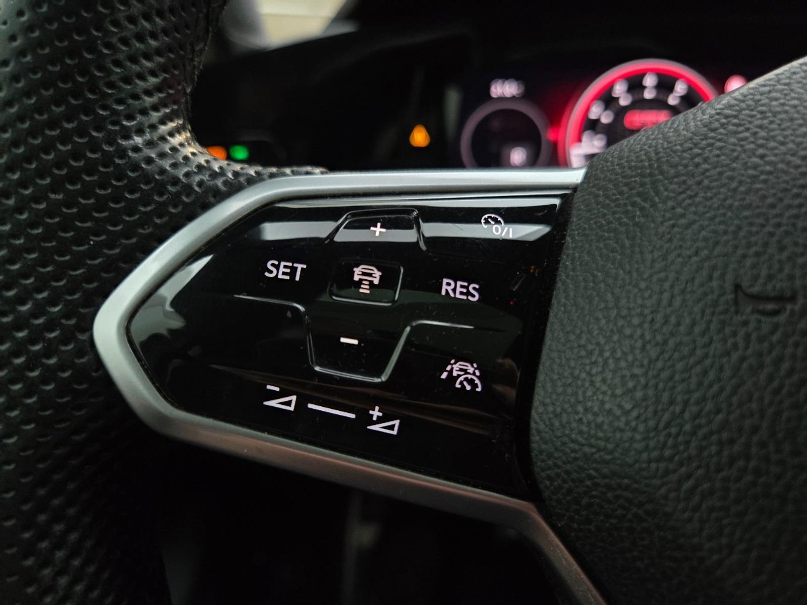 Volkswagen Golf 2.0 TSI GTI | 2020 | 244,836 km | Automatic | L070RZ | NAP: No rating