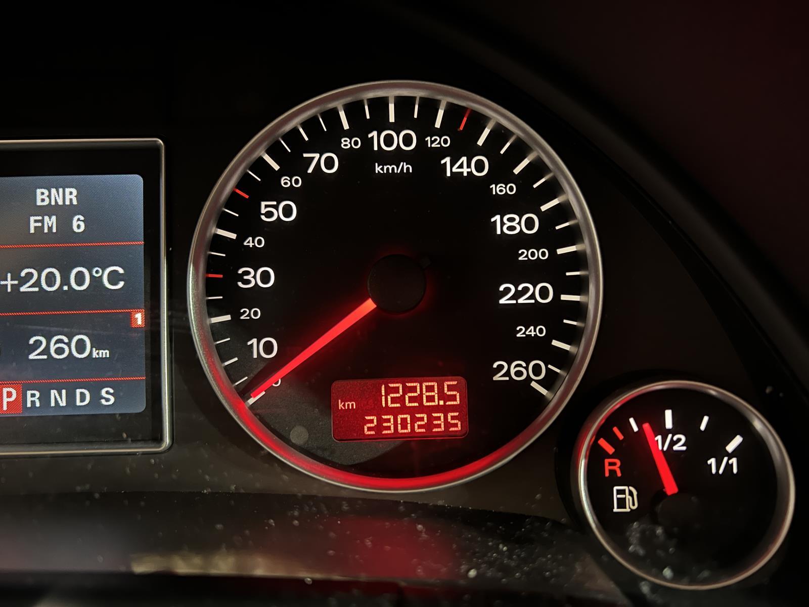 Audi | A4 Avant | 2.0 Pro Line Business | 2006 | Automaat | 230.234 km | 63SPBG | Logisch