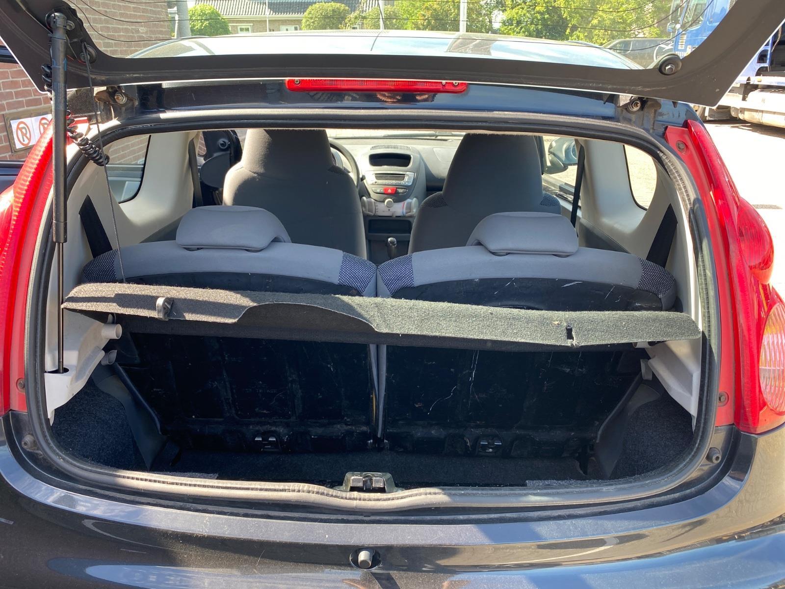 Peugeot 107 1.0-12V XS | 2008 | 222,648 km | 04ZNRK | NAP: Makes sense