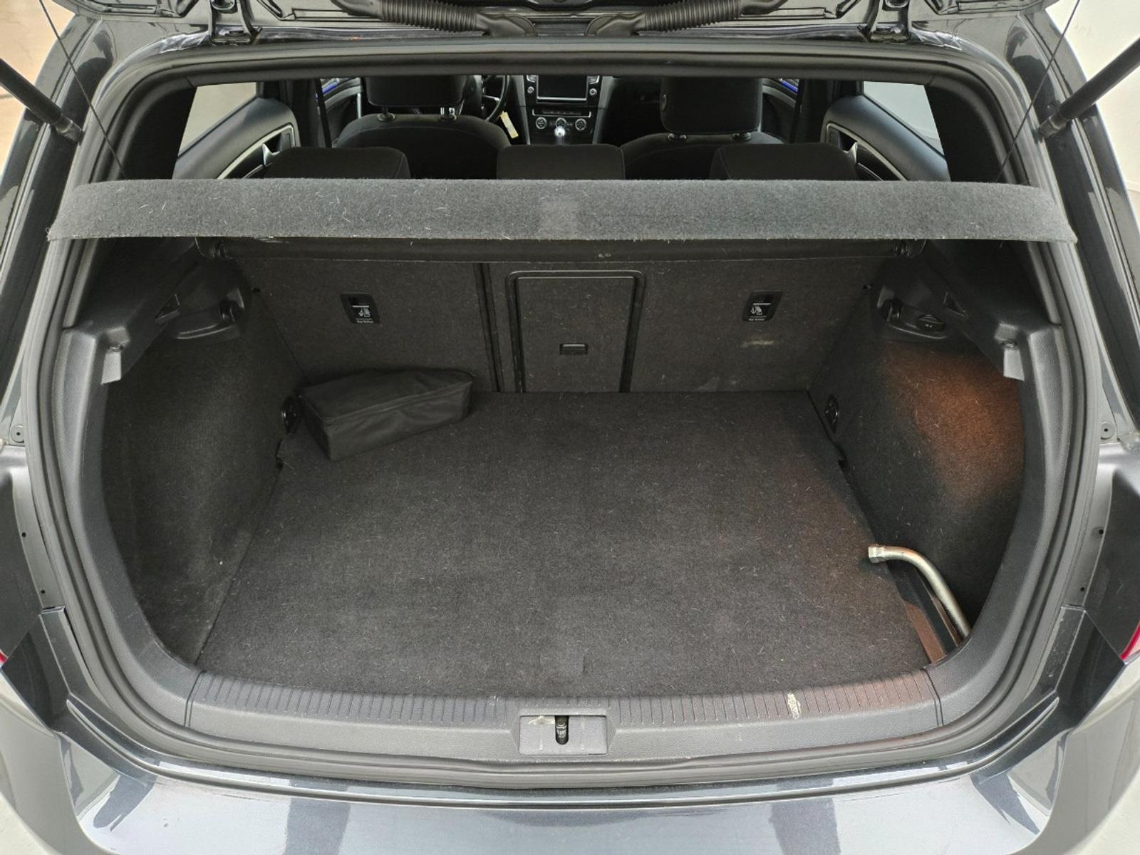Volkswagen Golf 1.4 TSI GTE | 2015 | 292,676 km | Automatic | GH418K | NAP: Makes sense
