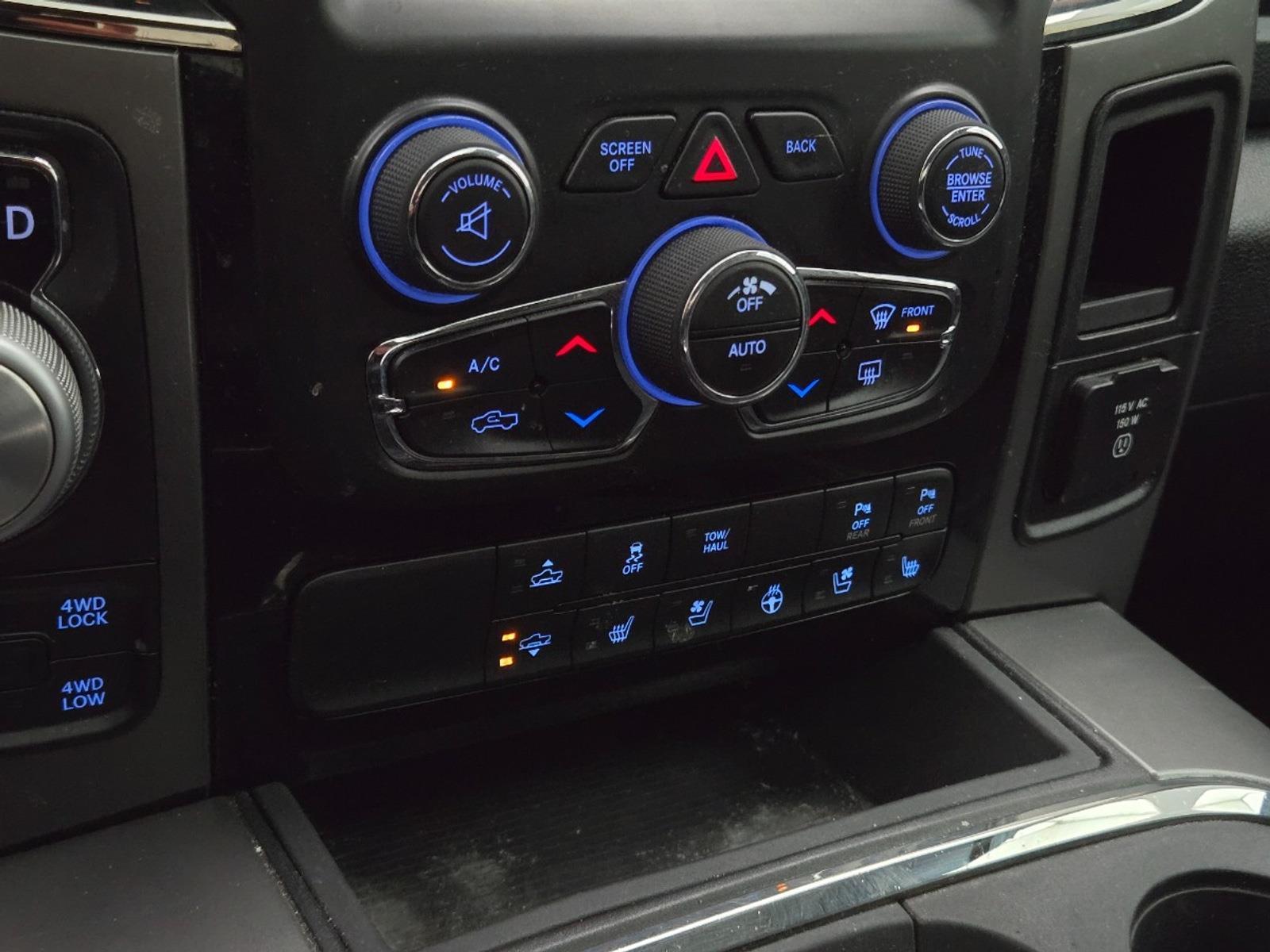 Dodge Ram 1500 5.7 V8 Quad Cab 6'4 | 2016 | 275.571 km | Automaat | VV030T | NAP: Logisch