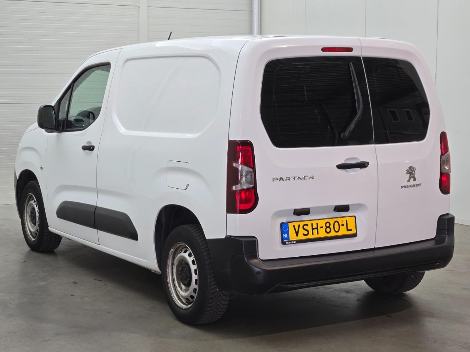 Peugeot Partner 1.5 BlueHDI Premium | 2022 | 183.950 km | VSH80L | NAP: Logisch