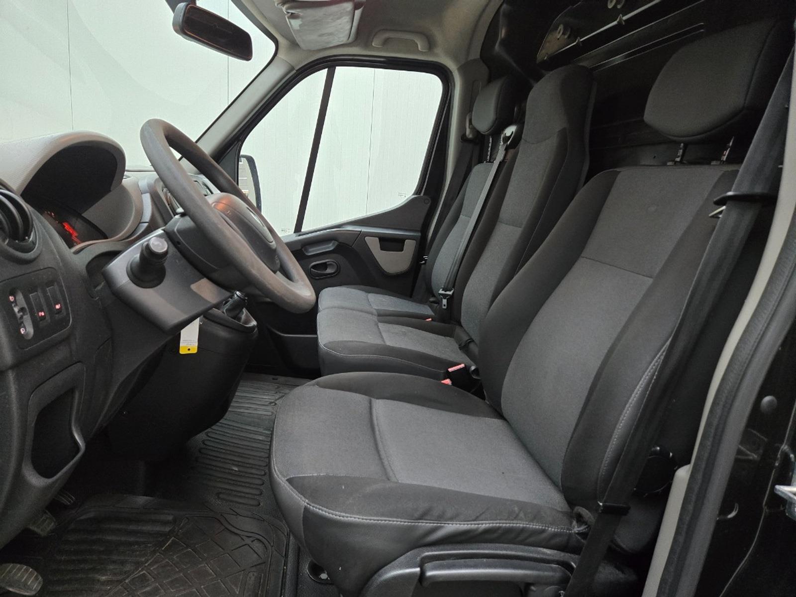 Renault Master T35 2.3 dCi L2H2 | 2017 | 181.379 km | V28LJF | NAP: Geen oordeel