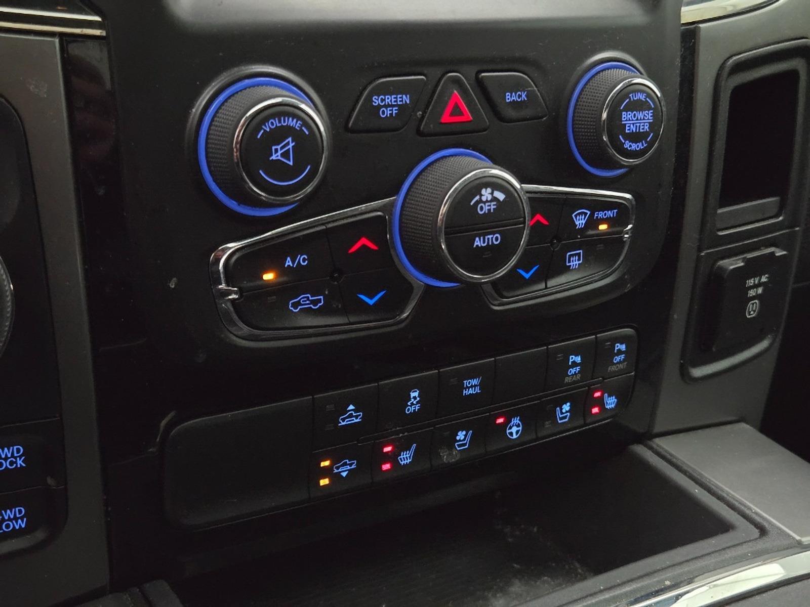 Dodge Ram 1500 5.7 V8 Quad Cab 6'4 | 2016 | 275.571 km | Automaat | VV030T | NAP: Logisch