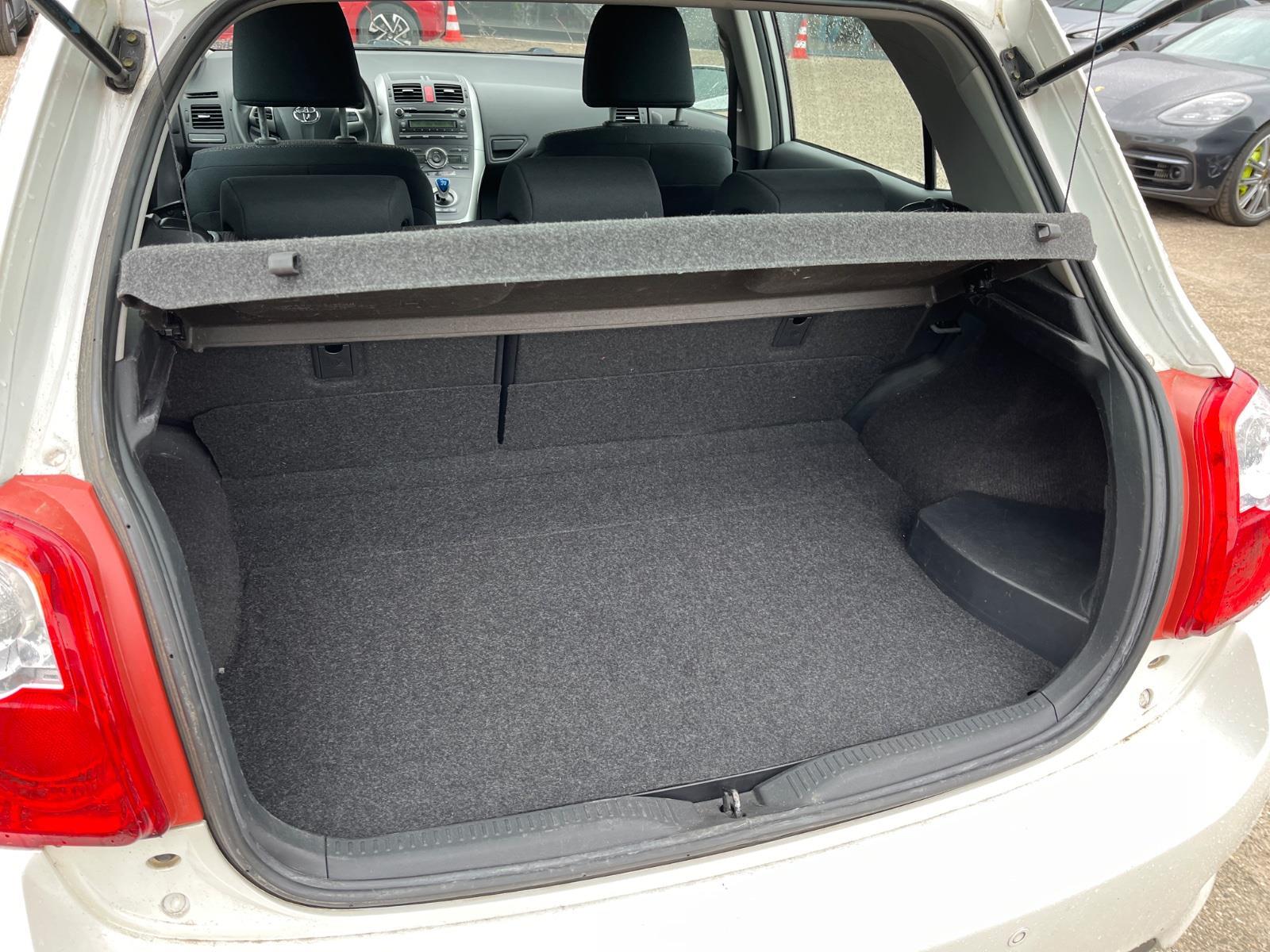 Toyota Auris 1.8 Full Hybrid Executive Business | 2011 | 181.014 km | Automaat | 4KKF70 | NAP: Geen oordeel