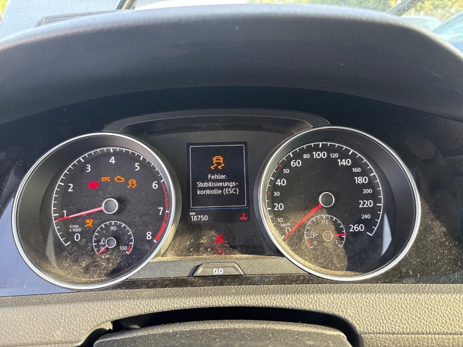 Volkswagen Golf 1.4 TSI Highline Business R | 2017 | 18.750 km | Automaat | X153FD | NAP: Geen oordeel