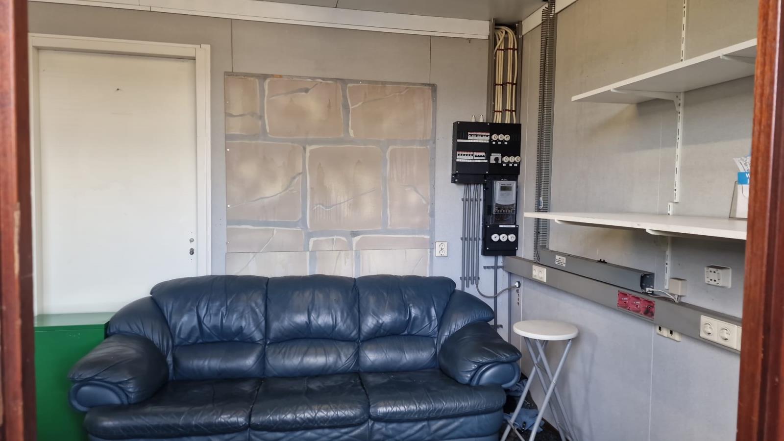 Kantoor Unit met wc 