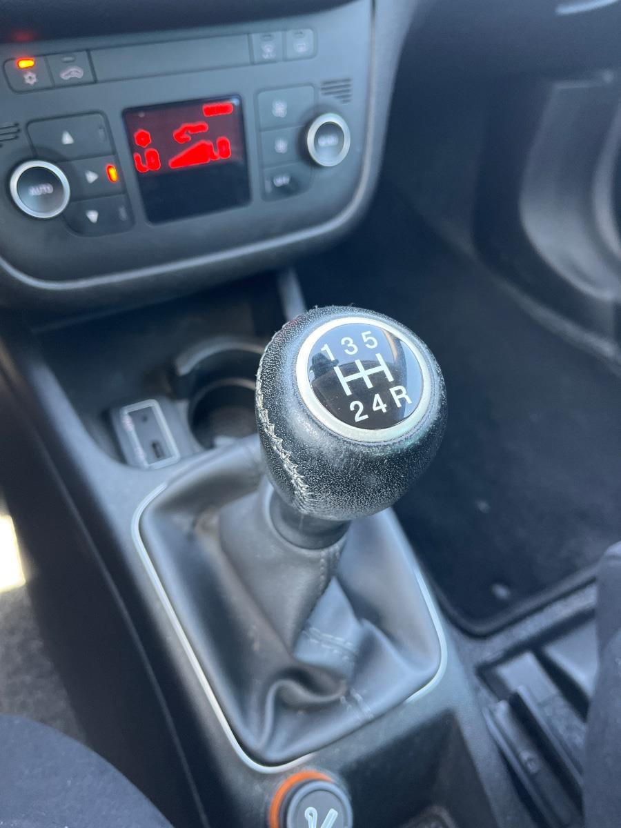 Fiat Punto Evo 1.3 M-Jet Lounge | 2015 | 281,864 km | GV917Z | NAP: Makes sense