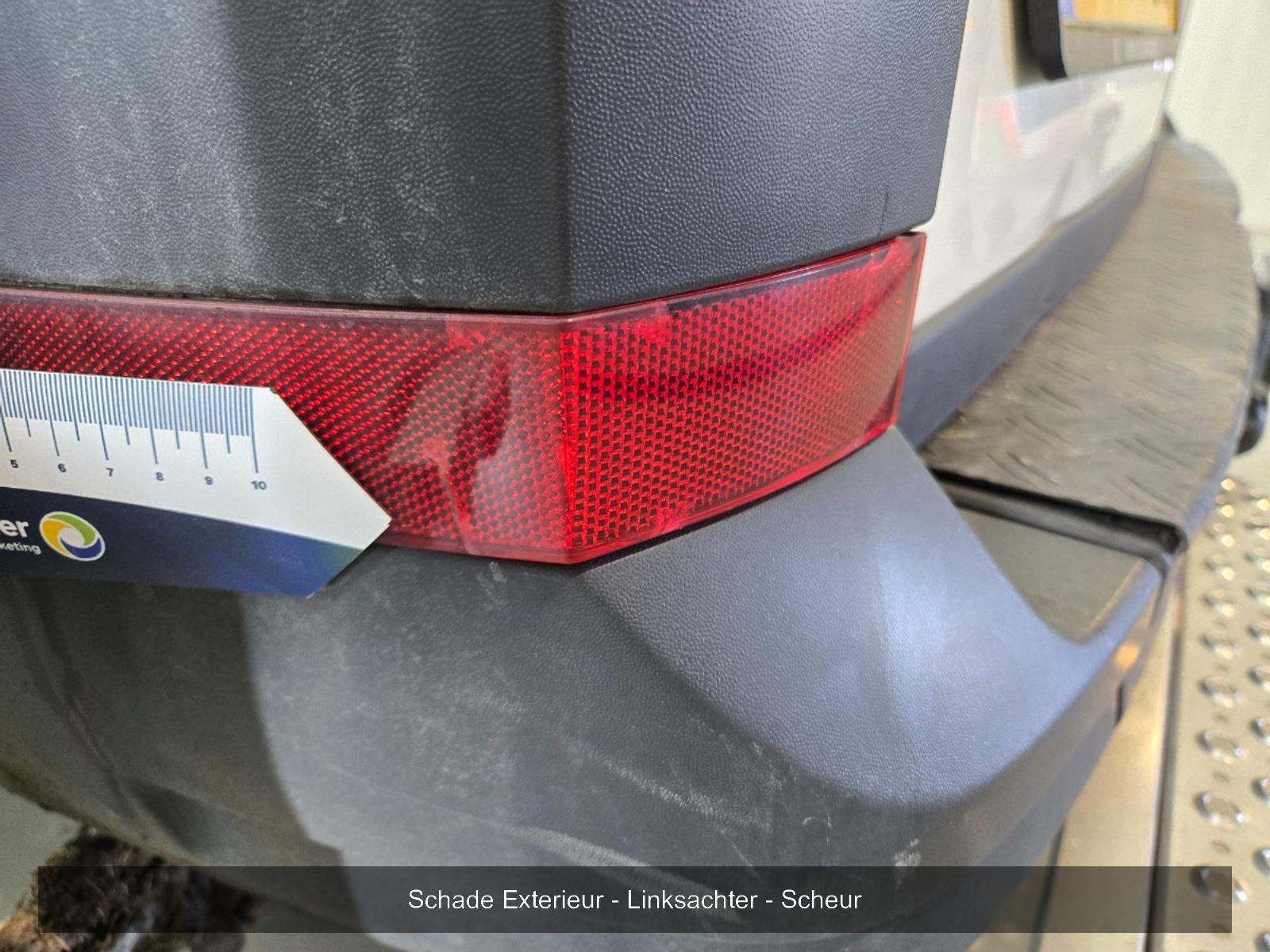 Volkswagen Crafter 35 2.0 TDI L3H3 Comfortline | 2022 | 49.279 km | Automaat | VJX98X | NAP: Logisch