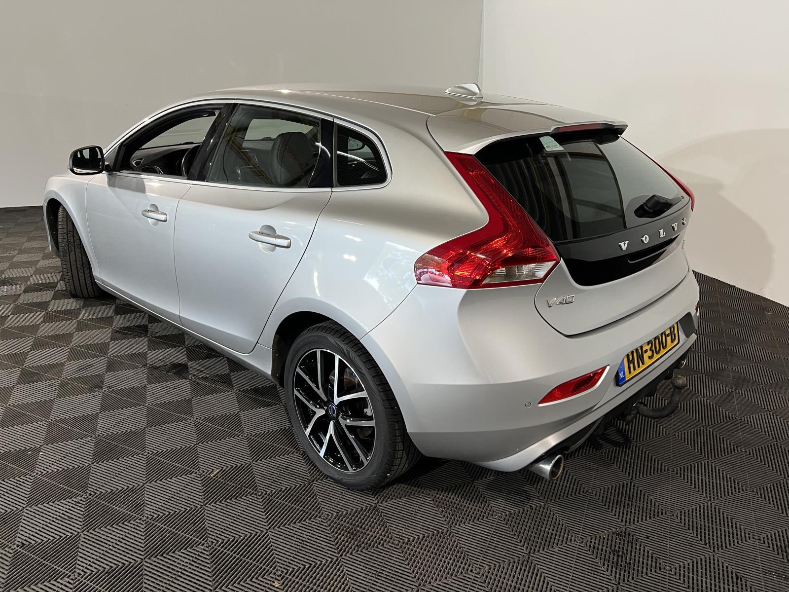 Volvo | V40 | 2.0 D2 Ocean Race Business | 2015 | 256.668 km | HN300B | Geen oordeel