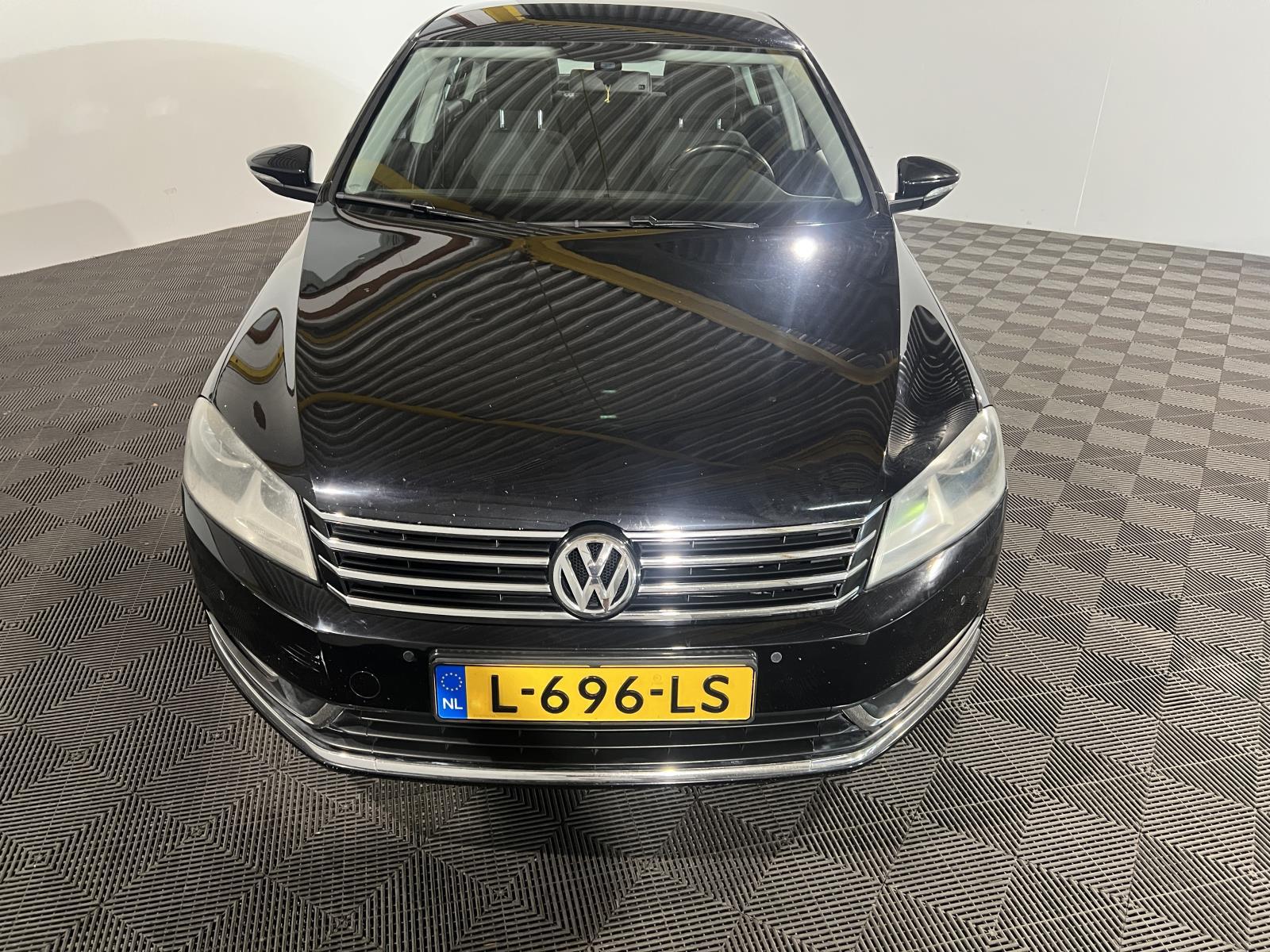 Volkswagen | Passat | 1.4 TSI Highline BlueMotion | 2011 | 237,860 km | L696LS | No rating