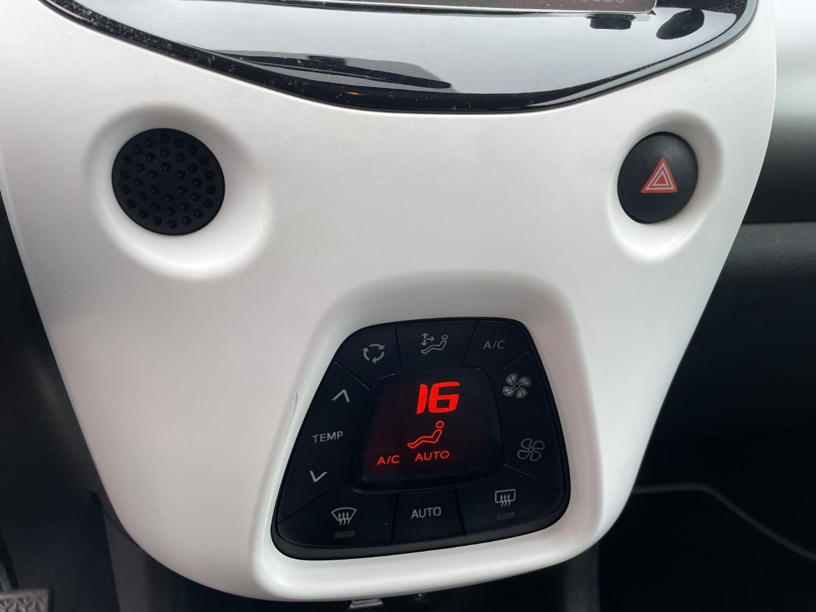 Citroen C1 1.0 e-VTi Shine | 2014 | 78.982 km | 1XTV33 | NAP: Logisch