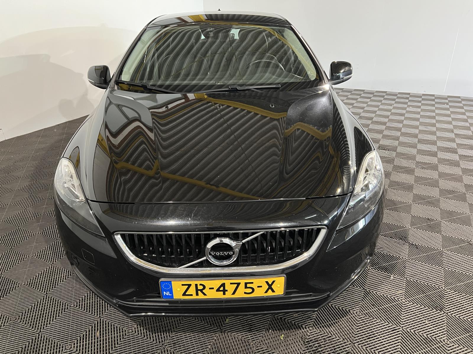 Volvo | V40 | 2.0 D2 Inscription | 2017 | 272.318 km | ZR475X | Geen oordeel