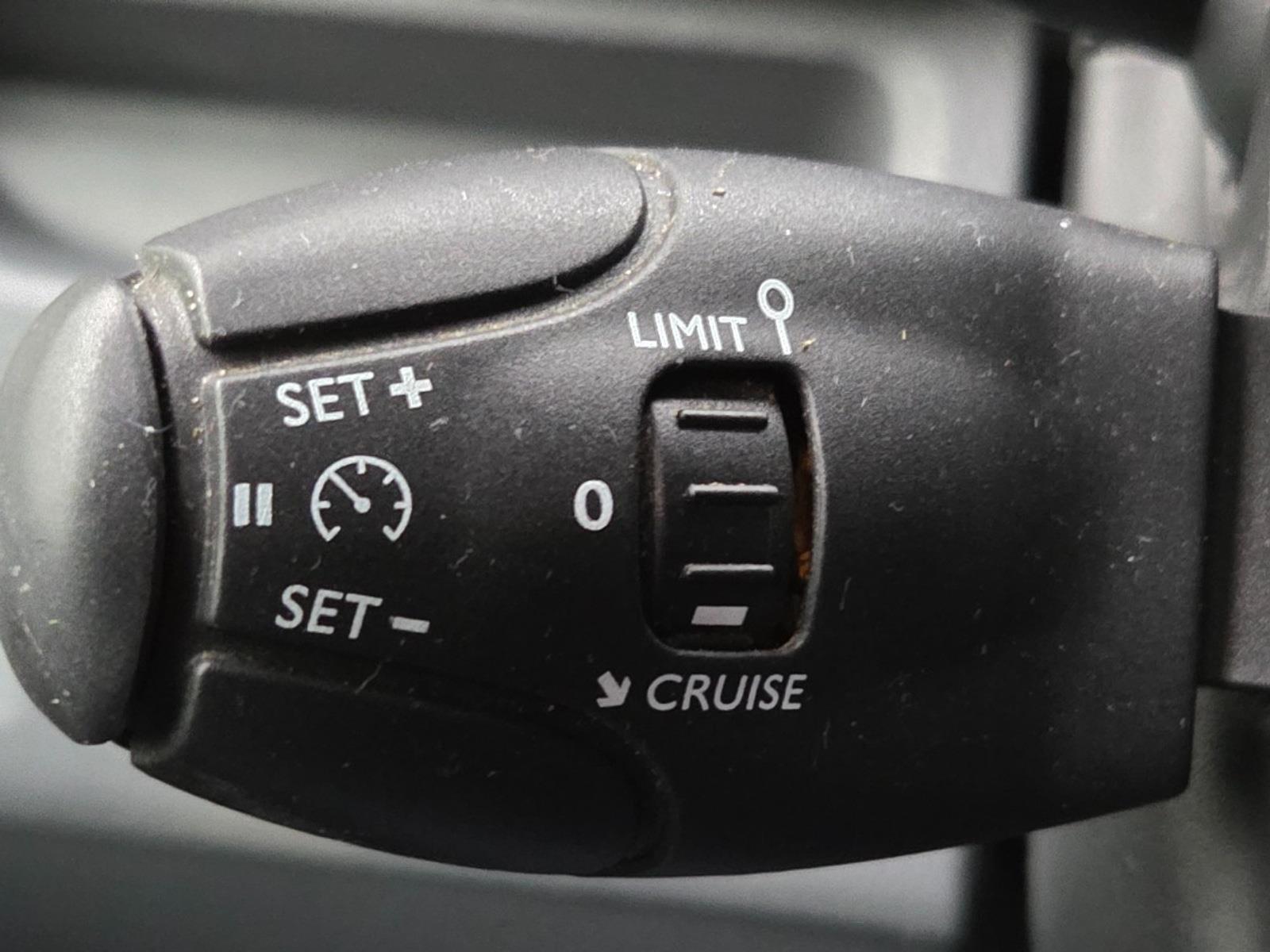 Peugeot Expert 231C 2.0 BlueHDI 120 Premium Pack | 2017 | 191.267 km | V663GT | NAP: Logisch
