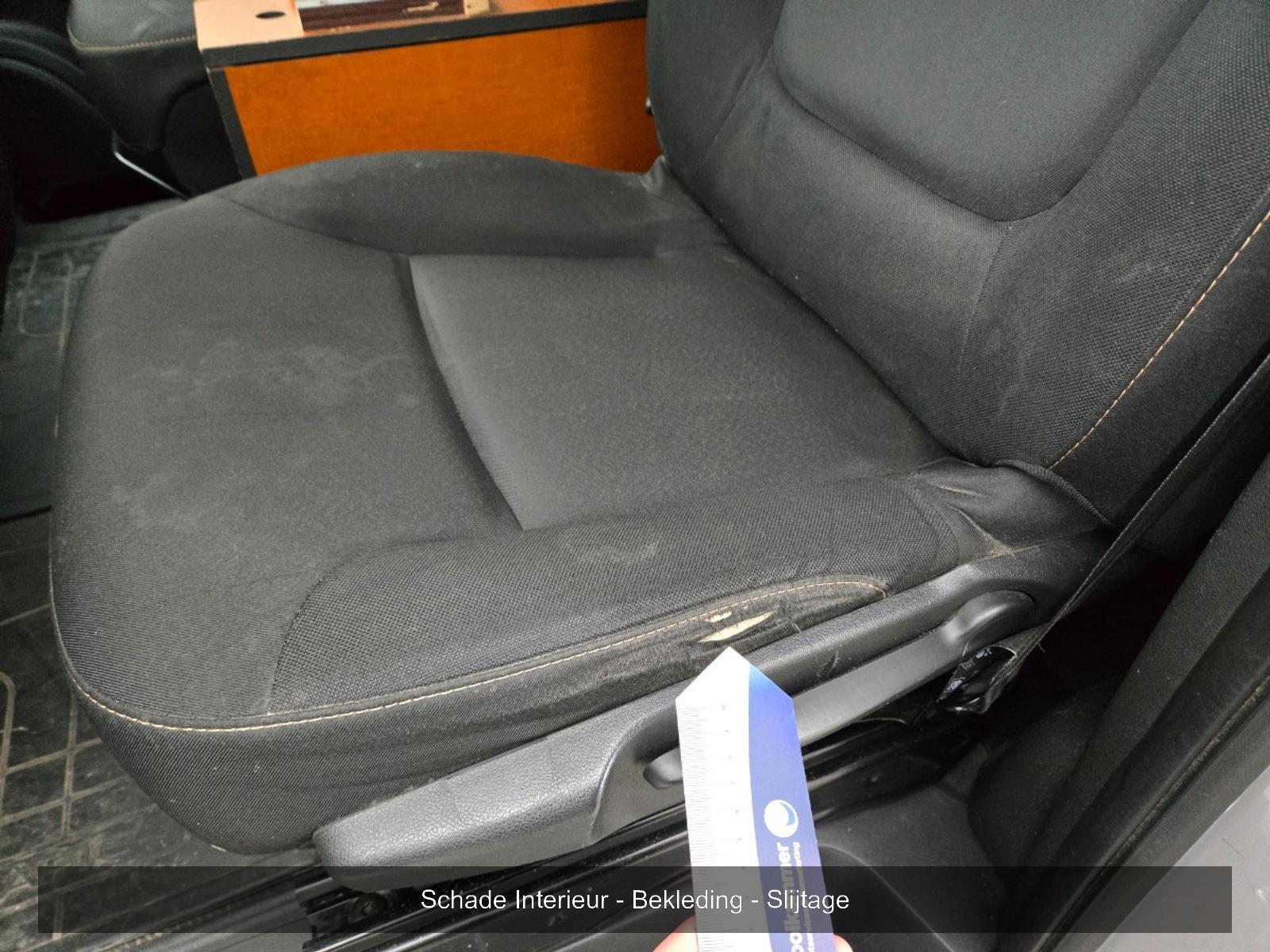 Renault Trafic 1.6 dCi T29 L2H1 DC Generic | 2016 | 141,233 km | V16DFD | NAP: No rating