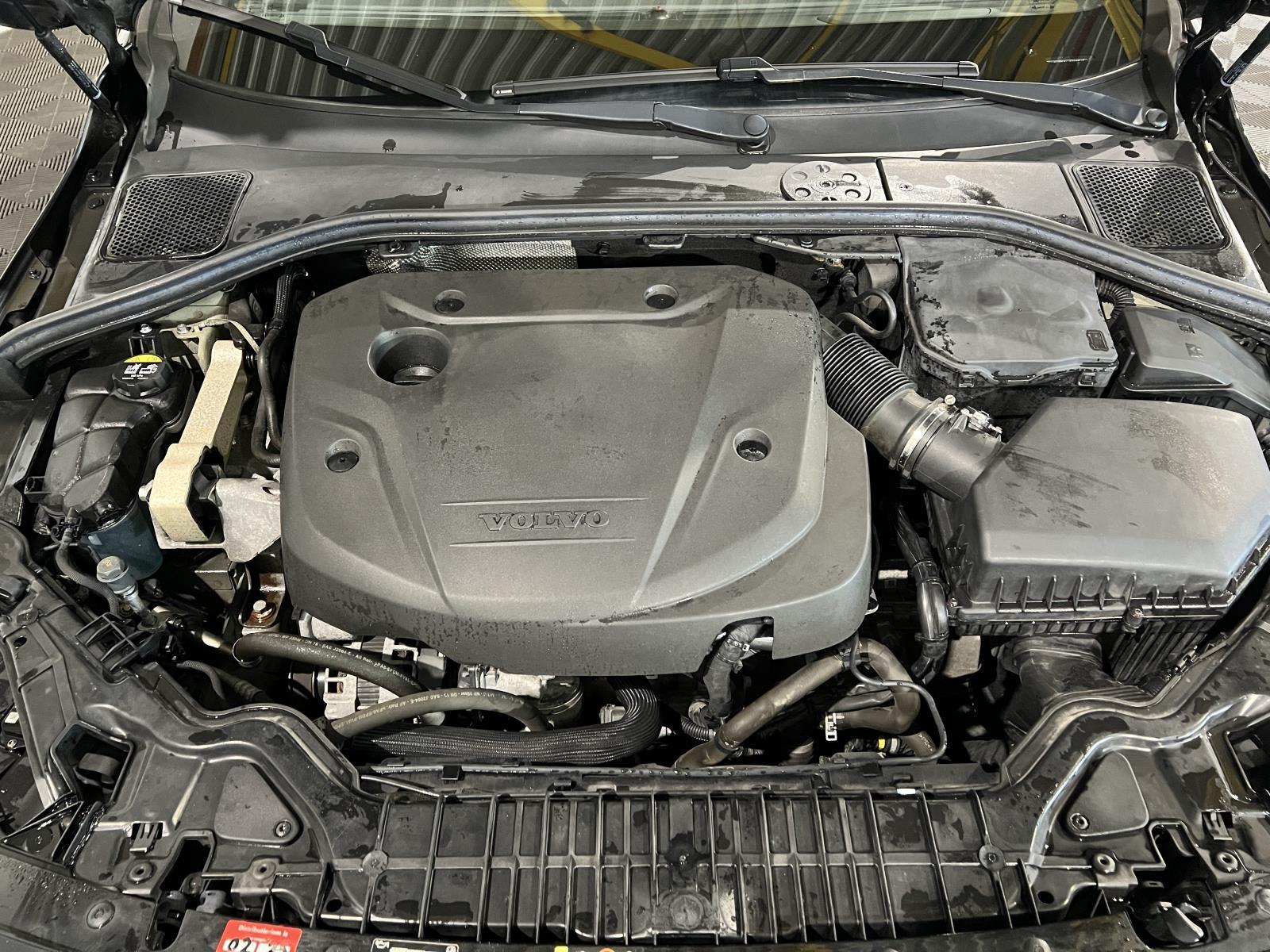 Volvo | V60 | 2.0 D3 Summum | 2017 | 210.963 km | J333KN | Geen oordeel