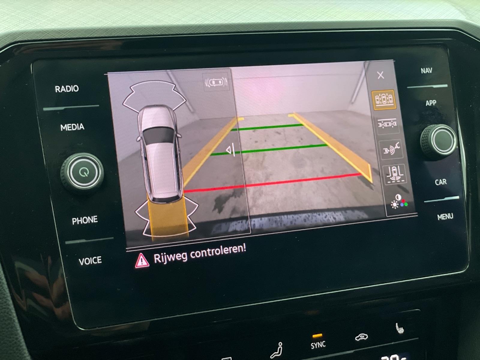 Volkswagen Passat Variant 2.0 TSI R-Line Business + | 2021 | 109,933 km | Automatic | GNS02T | NAP: No rating