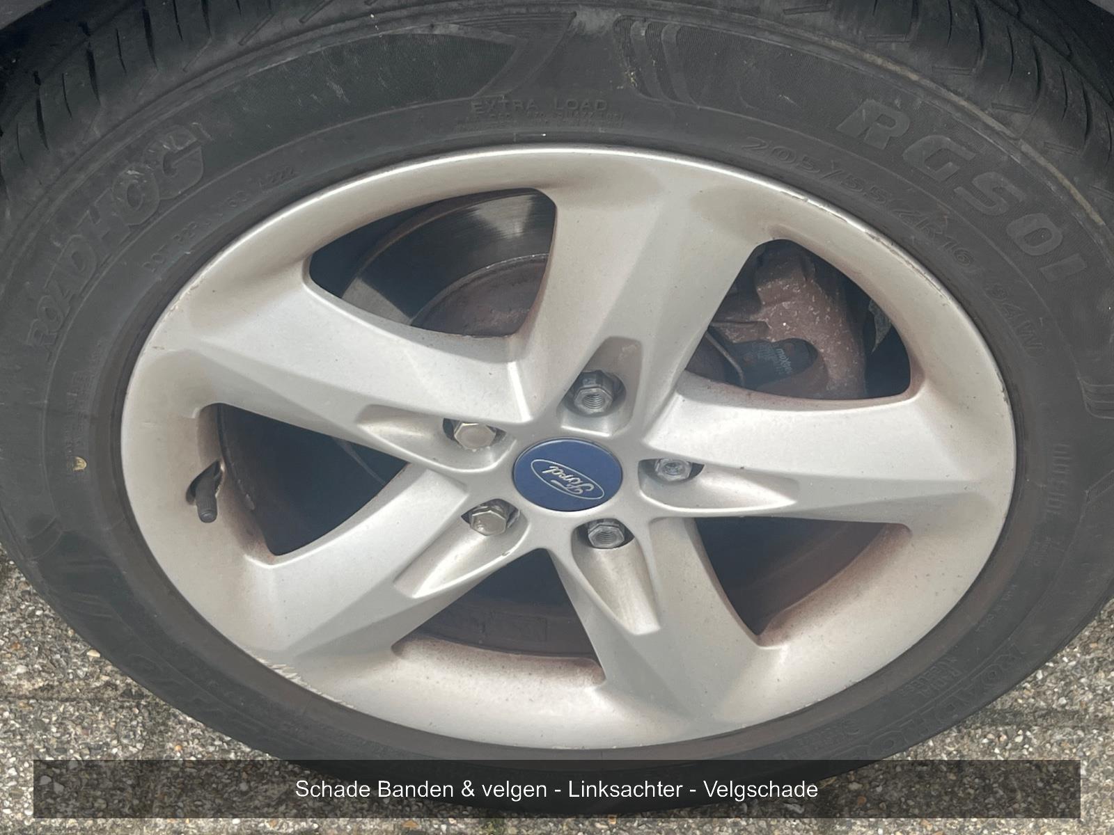 Ford Focus Wagon 1.6 Comfort Stationwagen | 2011 | 217.342 km | 98RDG6 | NAP: Logisch