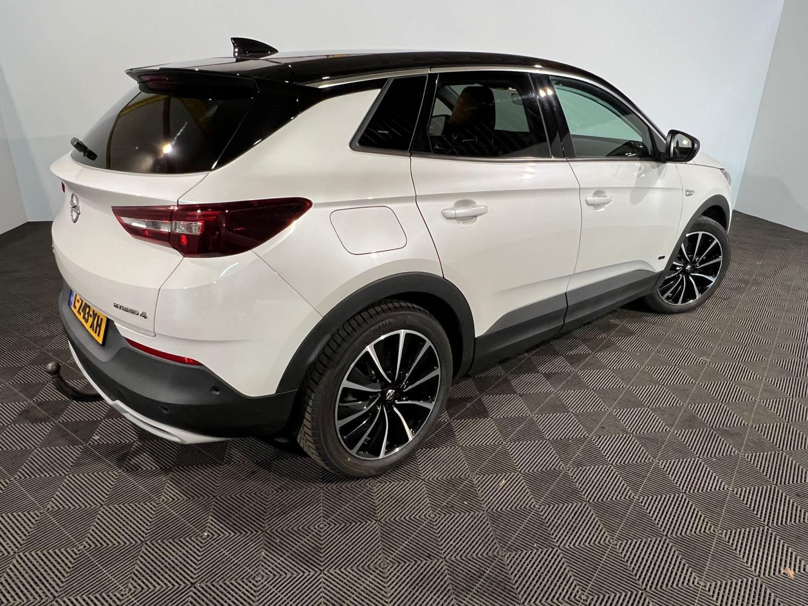 Opel | Grandland X | 1.6 Turbo Hybrid4 Ultimate | 2021 | 188.683 km | L243XH | Logisch