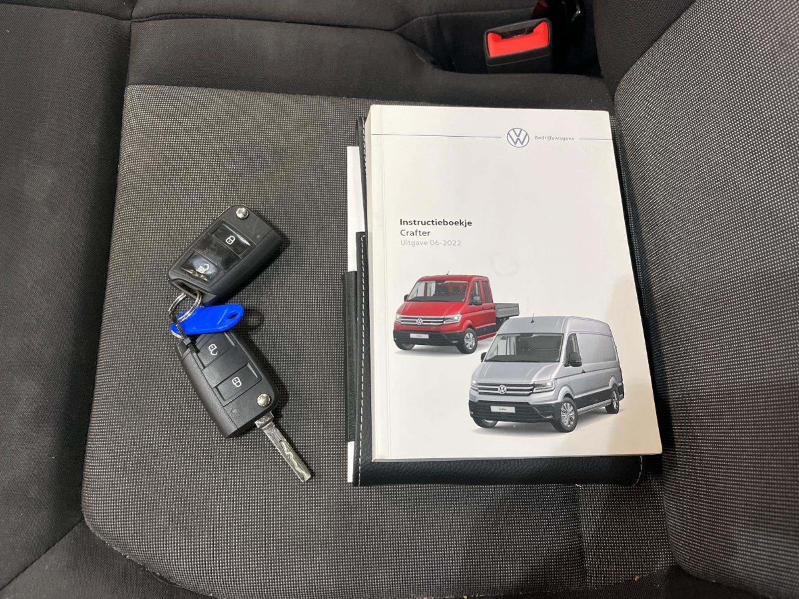 Volkswagen Crafter 35 2.0 TDI L4 Trendline | 2023 | 285.901 km | Automaat | VTS82J | NAP: Logisch