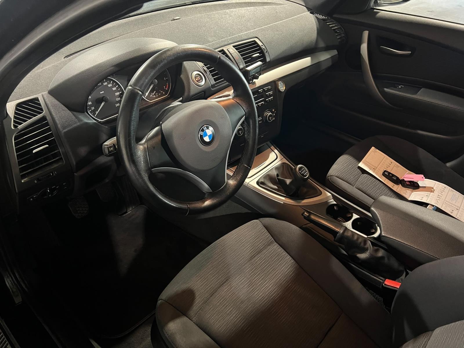 BMW | 1-serie | 116i | 2009 | 235.431 km | 32LFS1 | Geen oordeel
