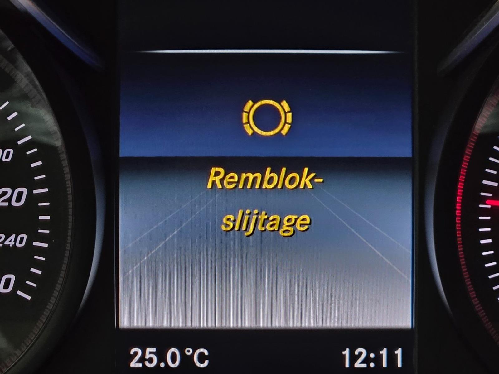 Mercedes-Benz C-klasse 200 CDI Premium Plus | 2018 | 212.629 km | XX962F | NAP: Geen oordeel