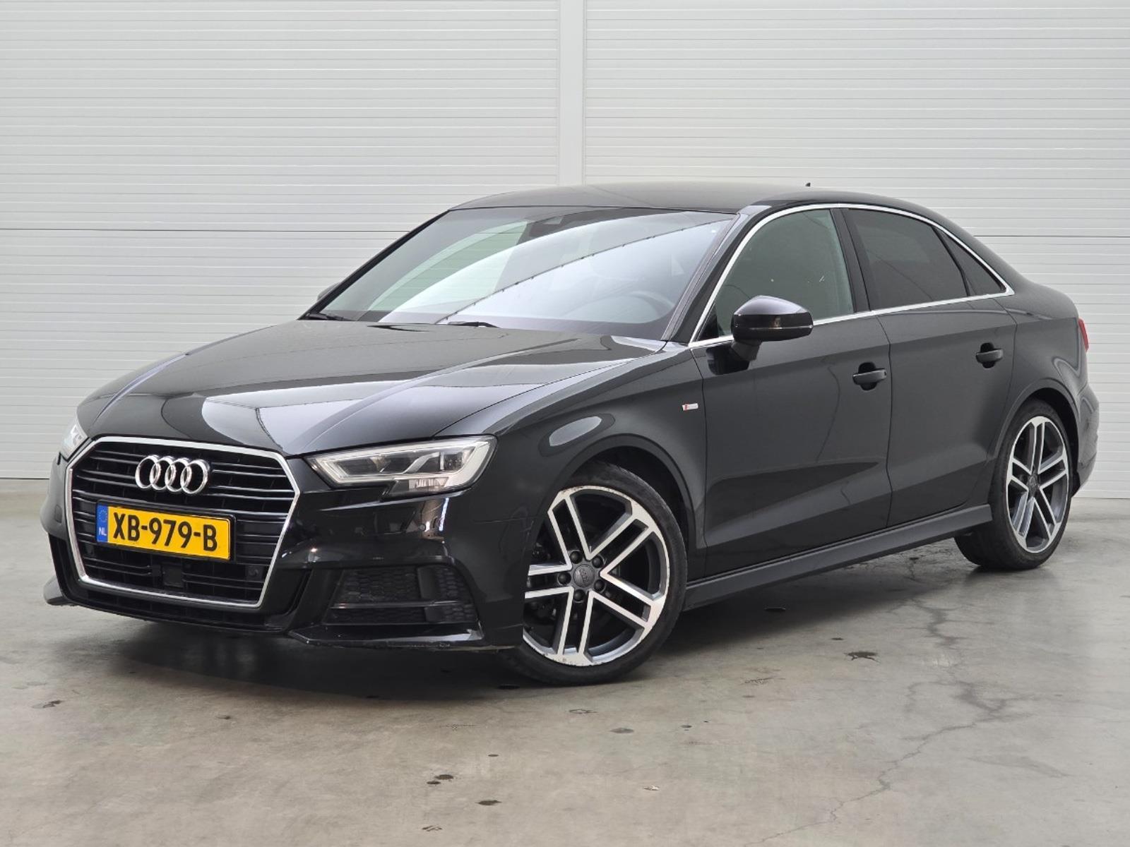 Audi A3 Limousine 35 TFSI CoD Sport S Line Edition | 2018 | 196.836 km | Automaat | XB979B | NAP: Logisch